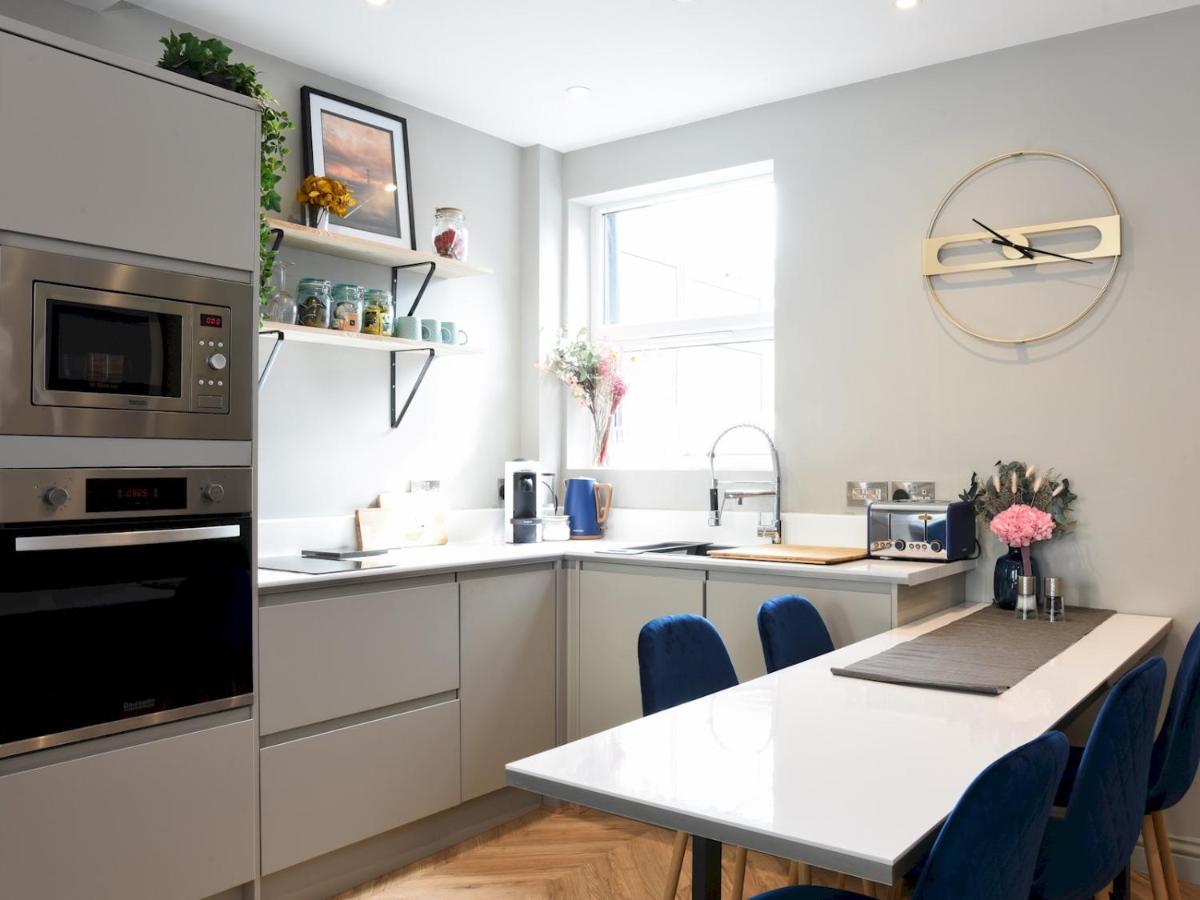 Pass The Keys Newly Refurbed 3Bed 2Bath House In Central Portsmouth Exterior foto