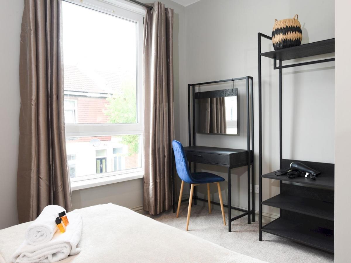 Pass The Keys Newly Refurbed 3Bed 2Bath House In Central Portsmouth Exterior foto